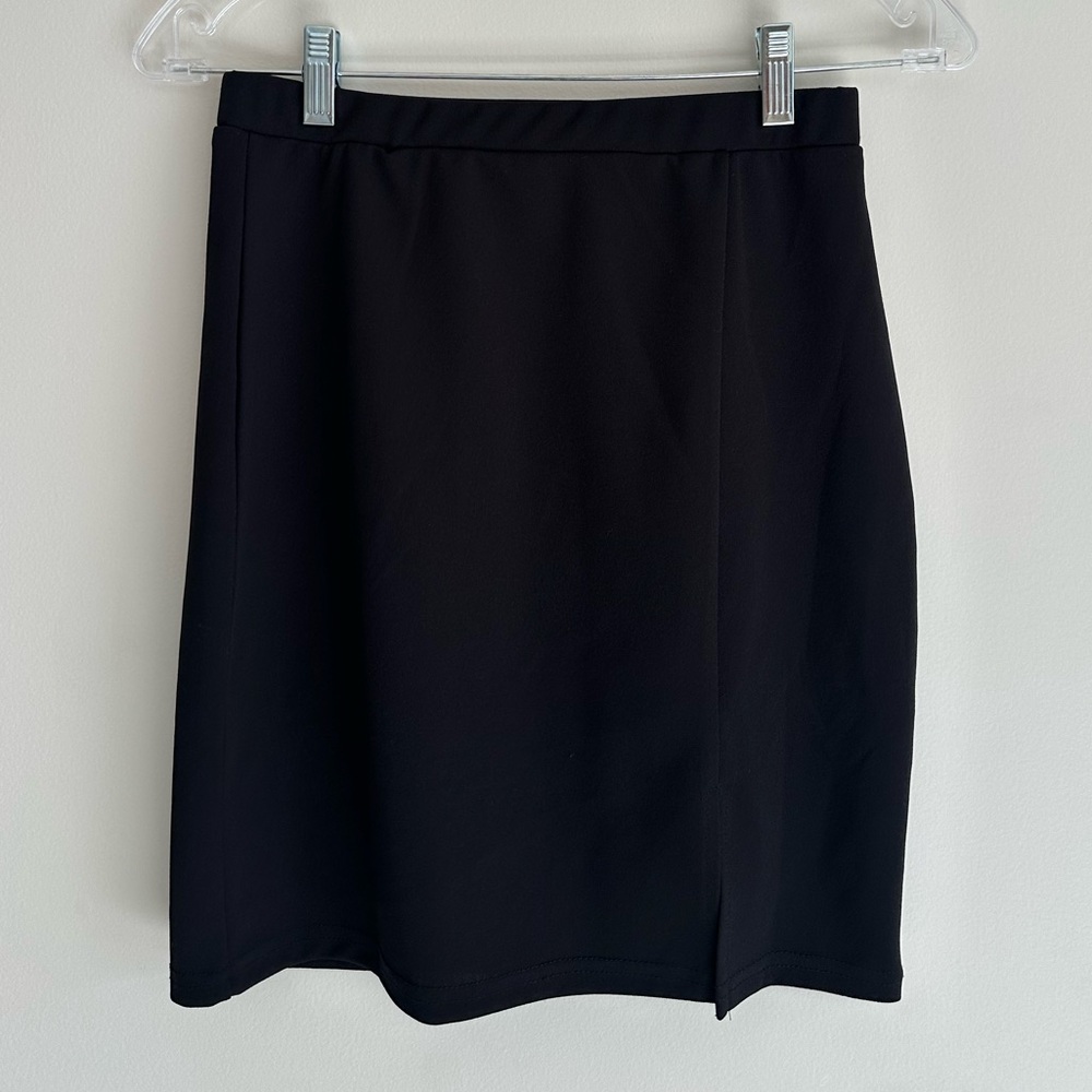 Love & Other Things Black Skirt With Slit, Size 10